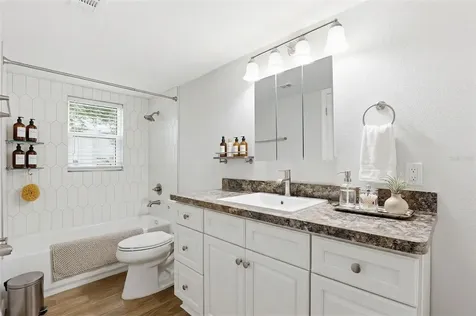 1160 Rue Des Rois South Pasadena FL 33707
