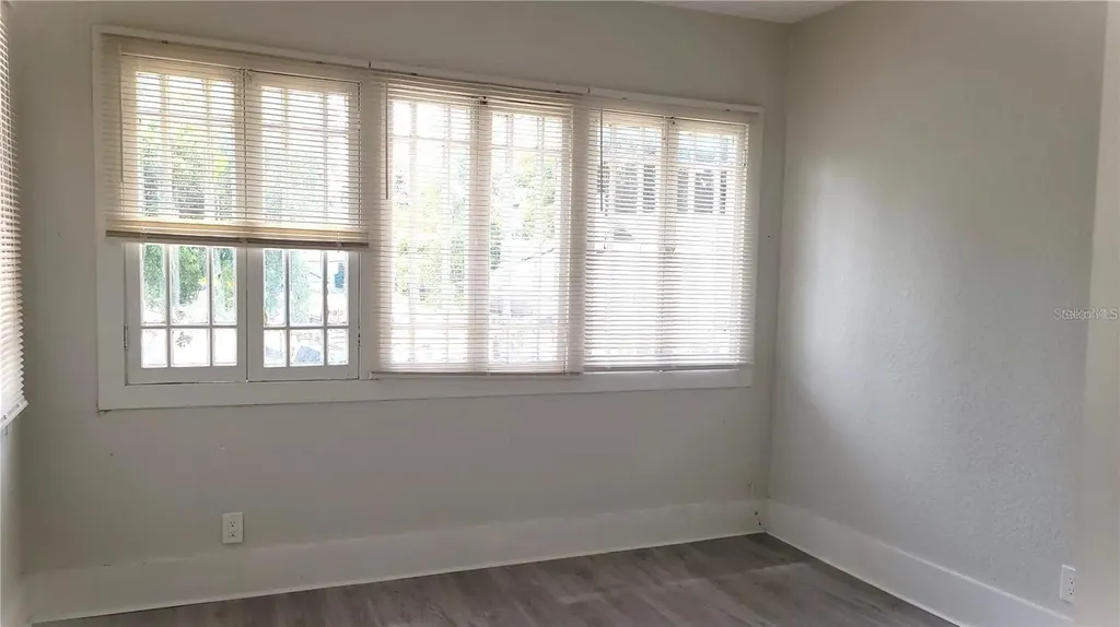 137 S Stone Street Deland FL 32720