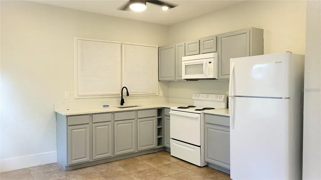 137 S Stone Street Deland FL 32720