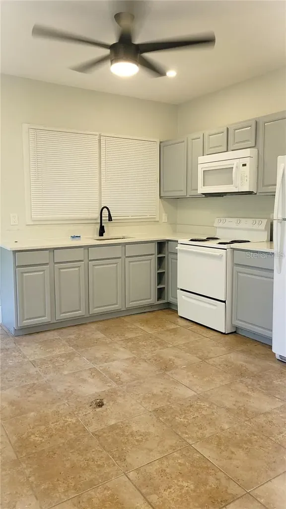 137 S Stone Street Deland FL 32720