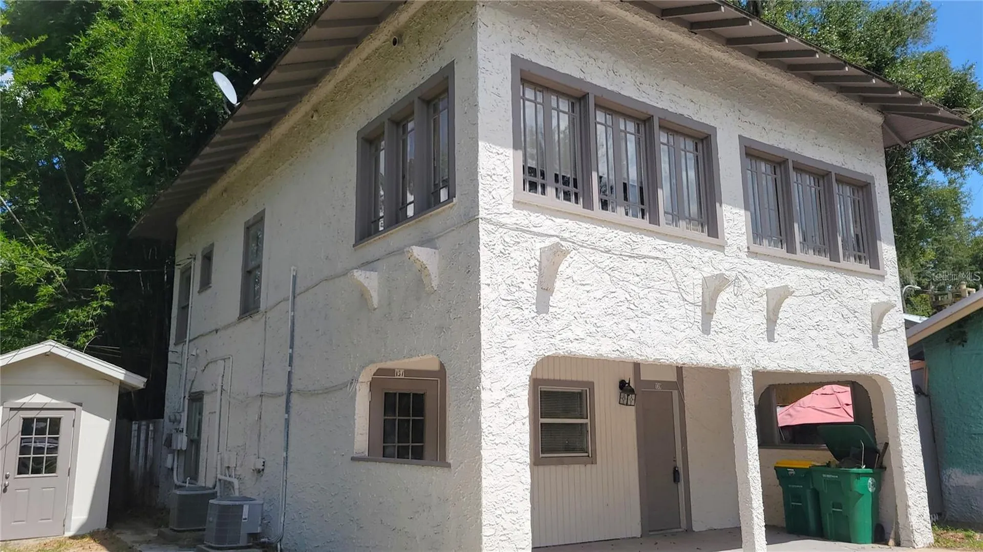137 S Stone Street Deland FL 32720