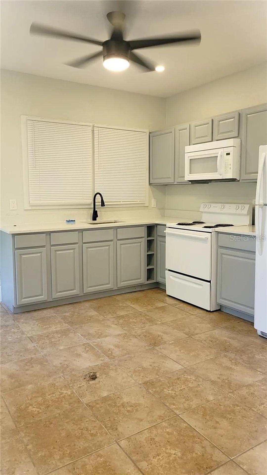 137 S Stone Street Deland FL 32720
