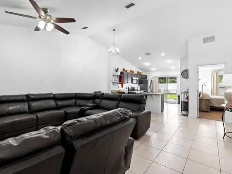 84 Buttonworth Drive Palm Coast FL 32137