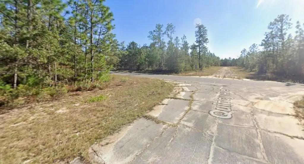Windbrook Street Chipley FL 32428