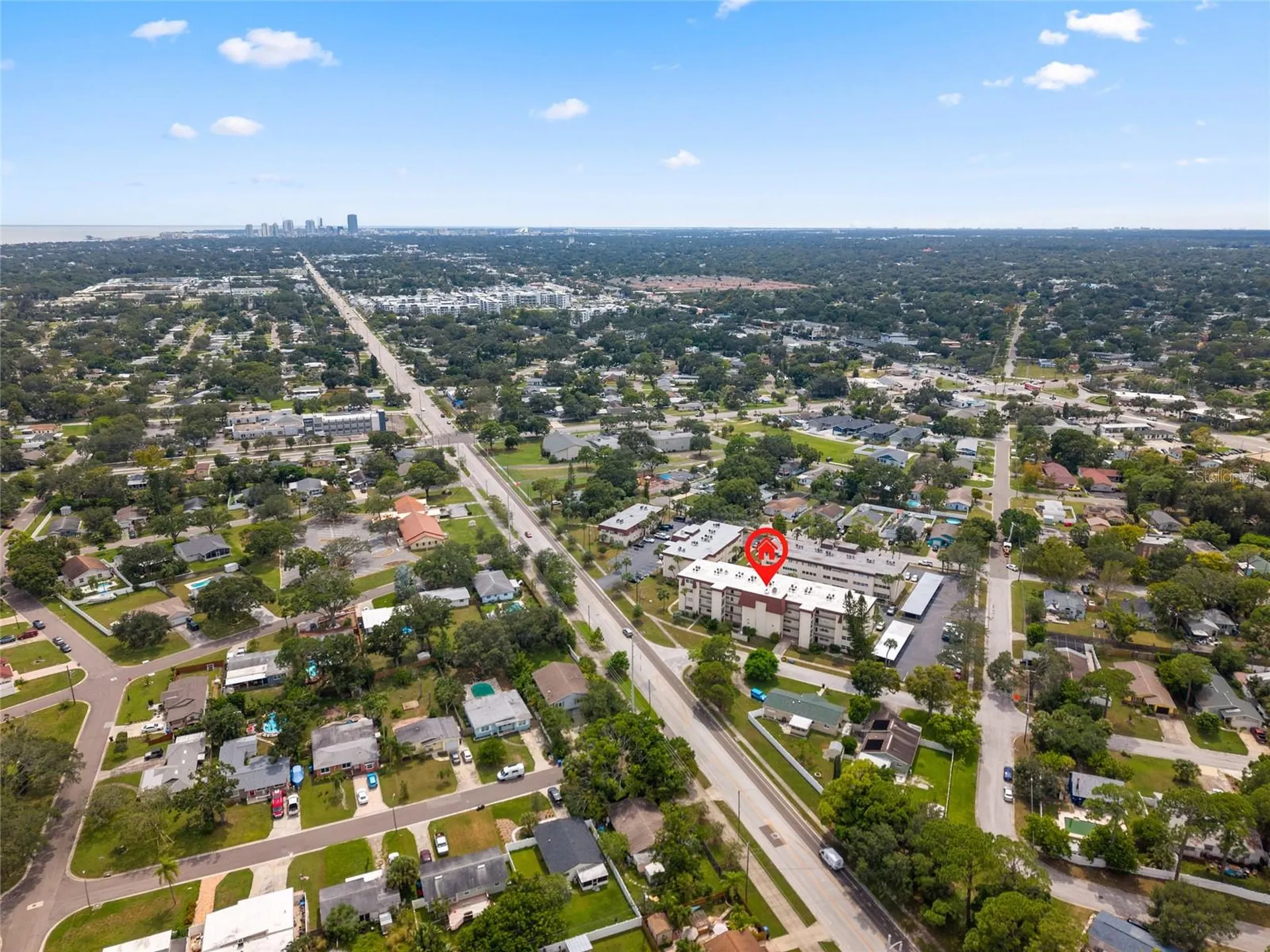 209 NE Lincoln Circle N St Petersburg FL 33702