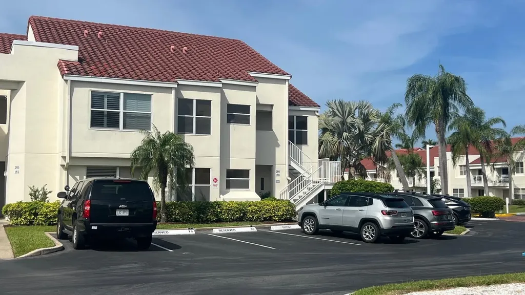 6047 Bahia Del Mar Boulevard St Petersburg FL 33715