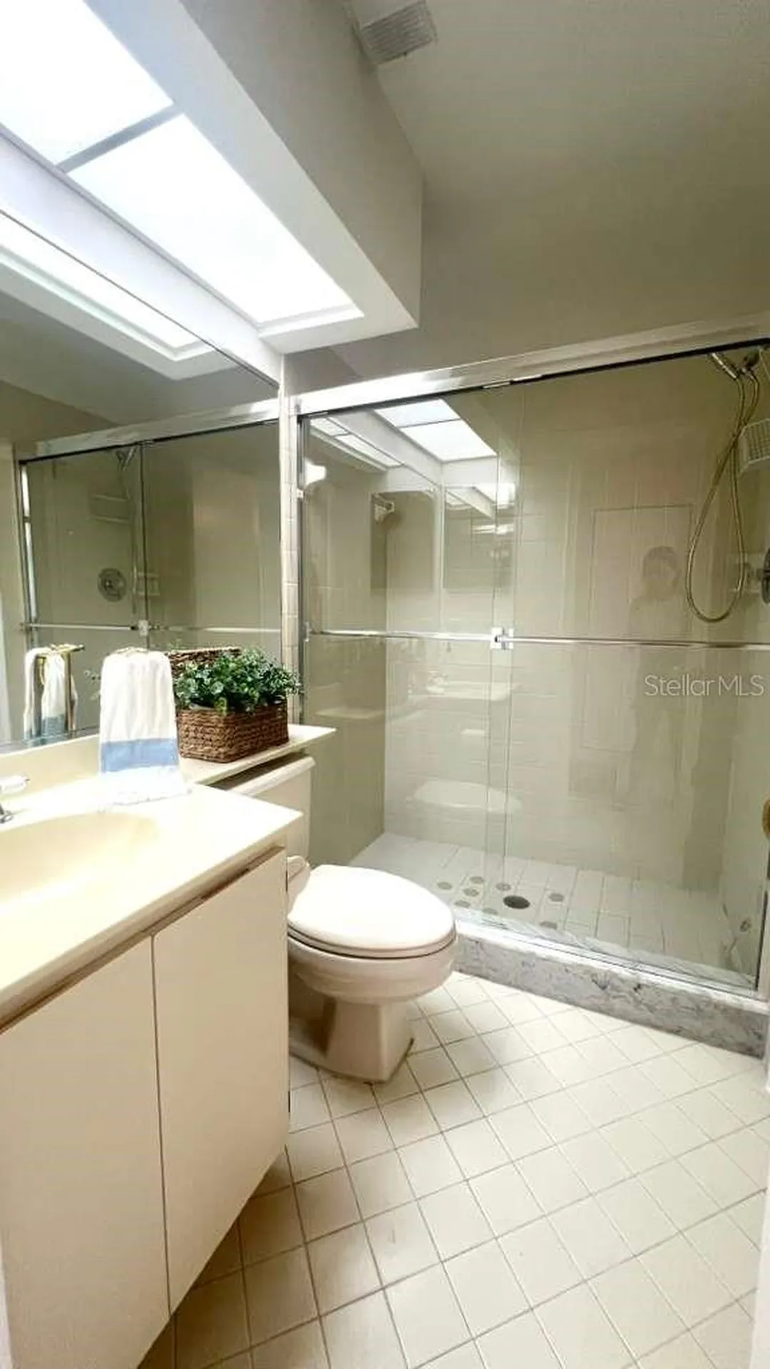 6047 Bahia Del Mar Boulevard St Petersburg FL 33715