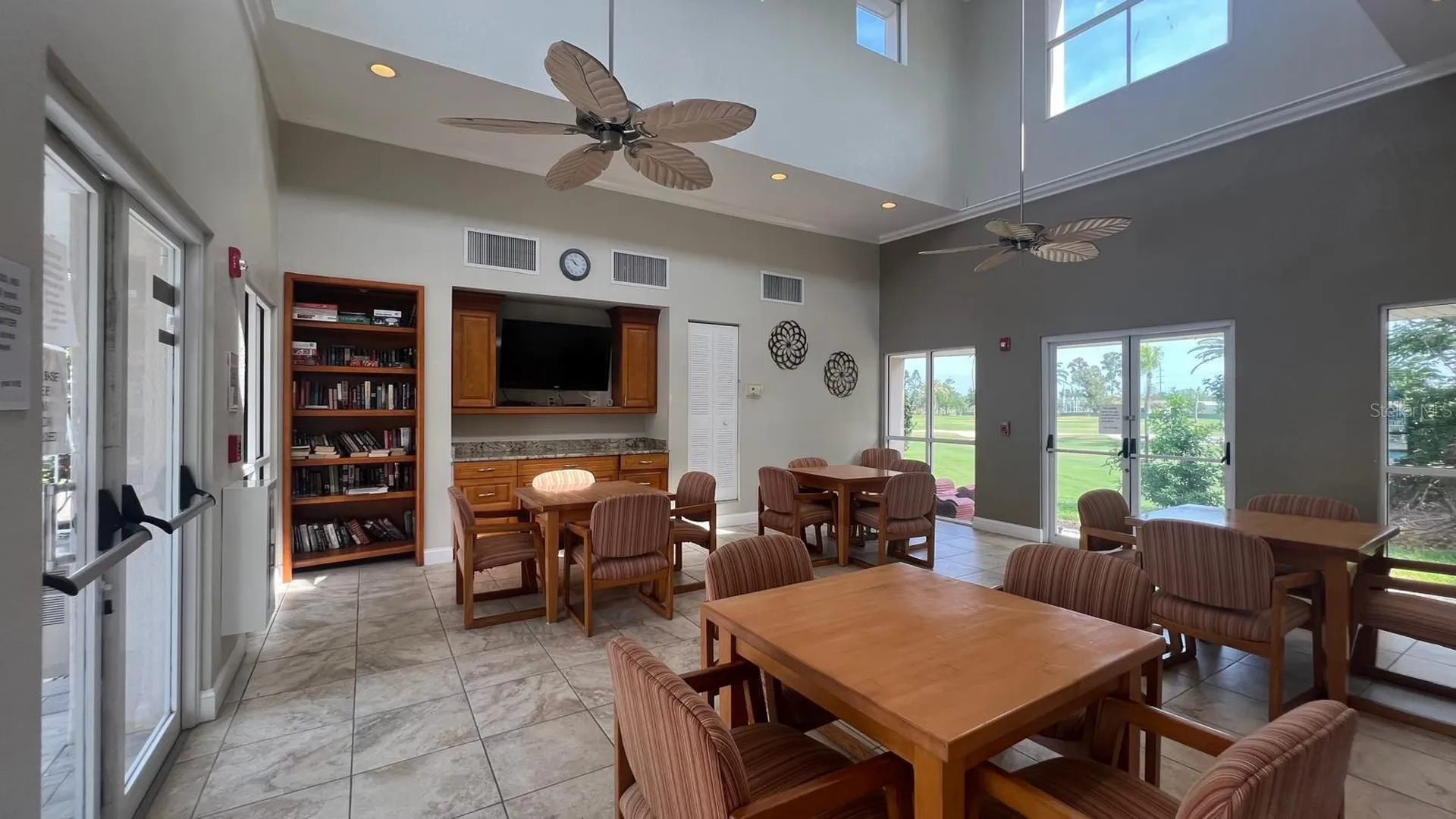 6047 Bahia Del Mar Boulevard St Petersburg FL 33715