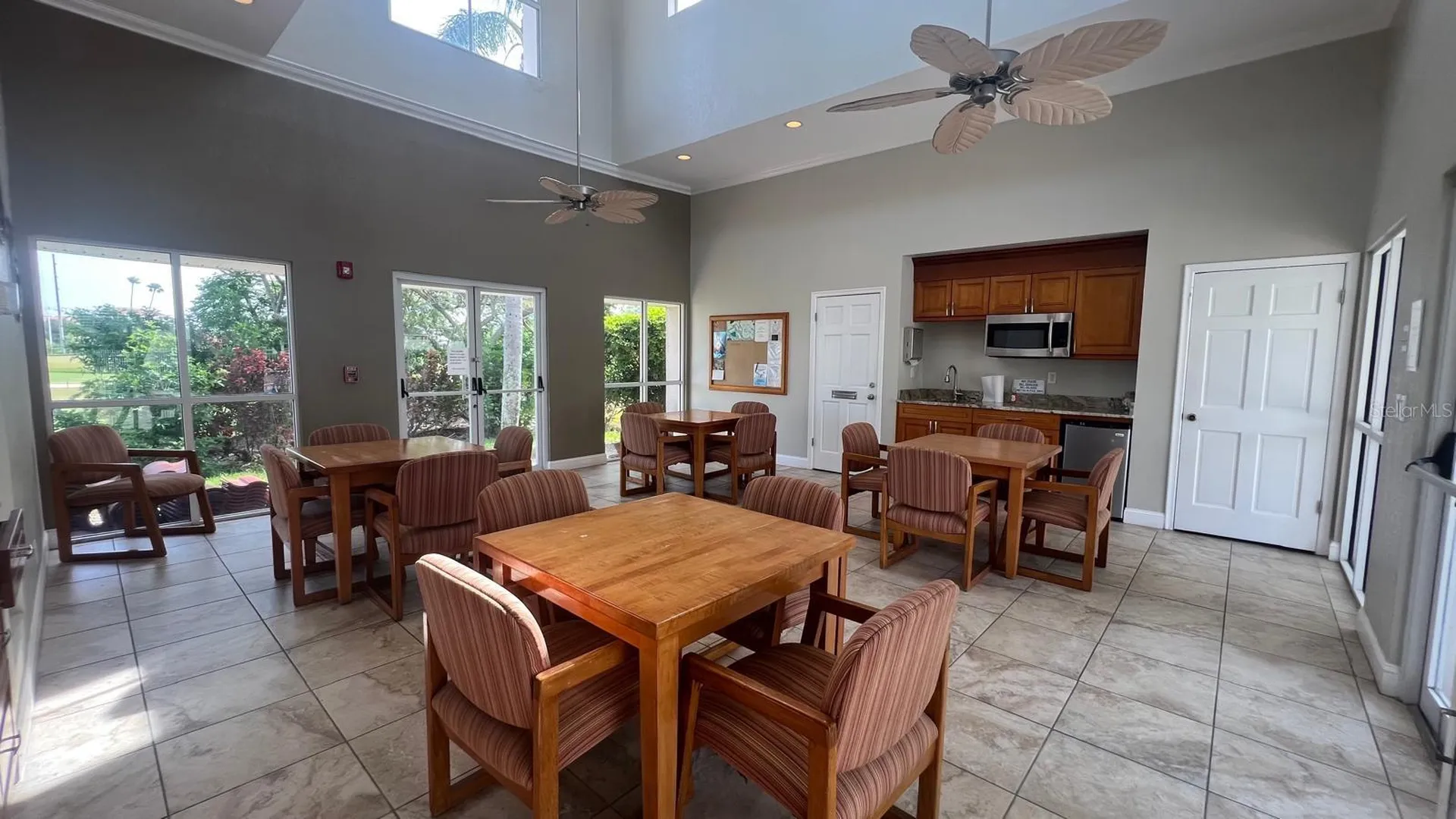 6047 Bahia Del Mar Boulevard St Petersburg FL 33715