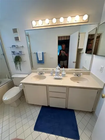 6047 Bahia Del Mar Boulevard St Petersburg FL 33715