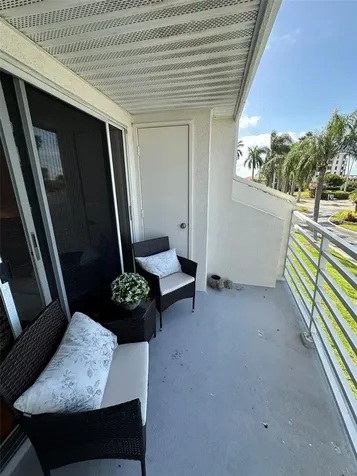 6047 Bahia Del Mar Boulevard St Petersburg FL 33715