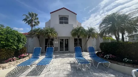 6047 Bahia Del Mar Boulevard St Petersburg FL 33715