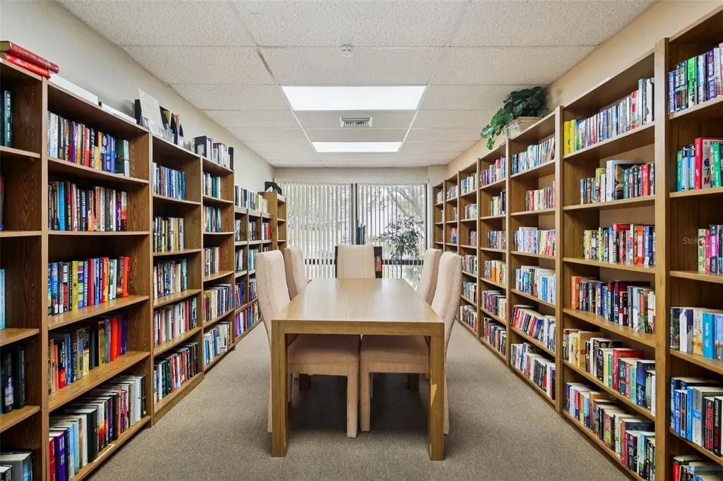 39650 Us Highway 19 Highway N Tarpon Springs FL 34689