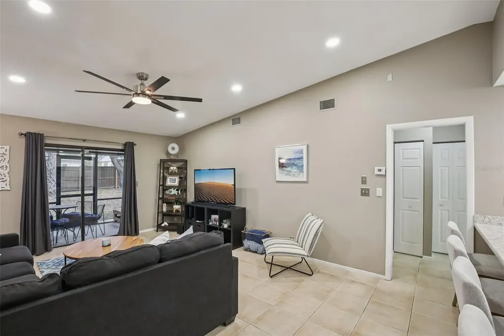 39650 Us Highway 19 Highway N Tarpon Springs FL 34689