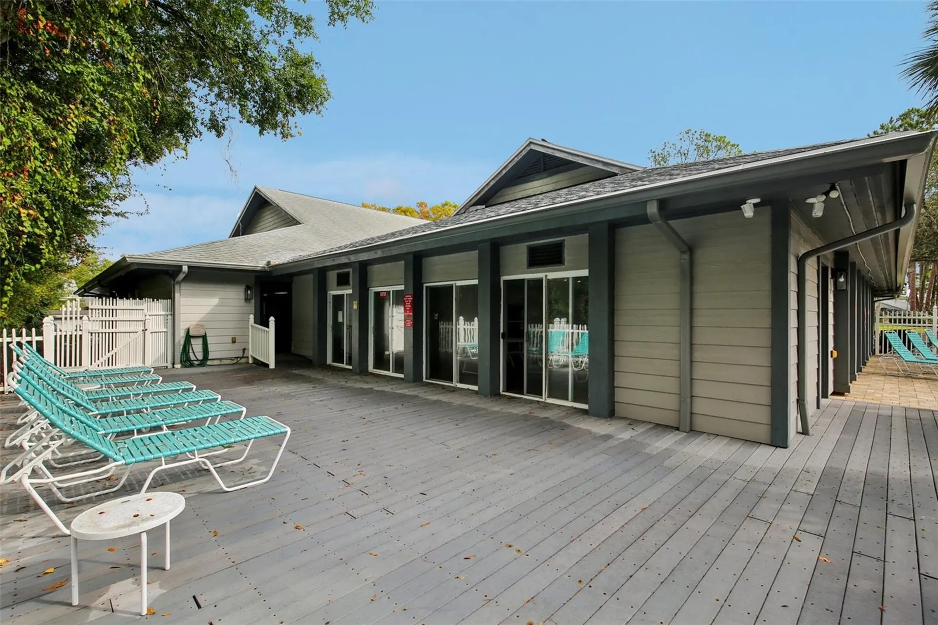 39650 Us Highway 19 Highway N Tarpon Springs FL 34689