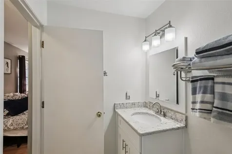 39650 Us Highway 19 Highway N Tarpon Springs FL 34689