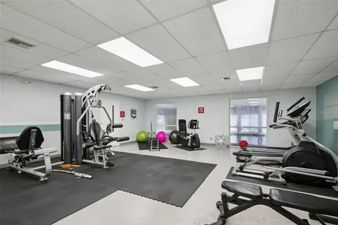 39650 Us Highway 19 Highway N Tarpon Springs FL 34689