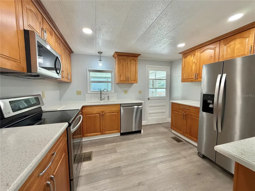 103 Royal Palm Drive Leesburg FL 34748