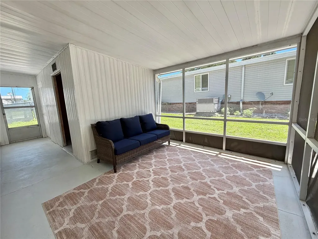 103 Royal Palm Drive Leesburg FL 34748