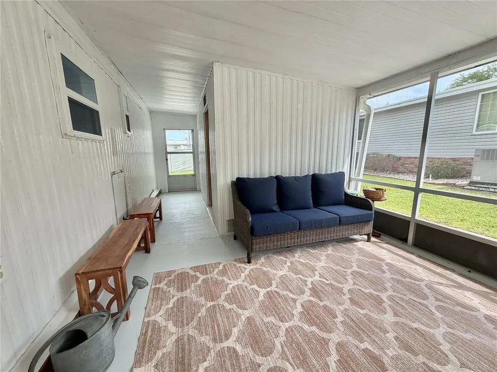 103 Royal Palm Drive Leesburg FL 34748
