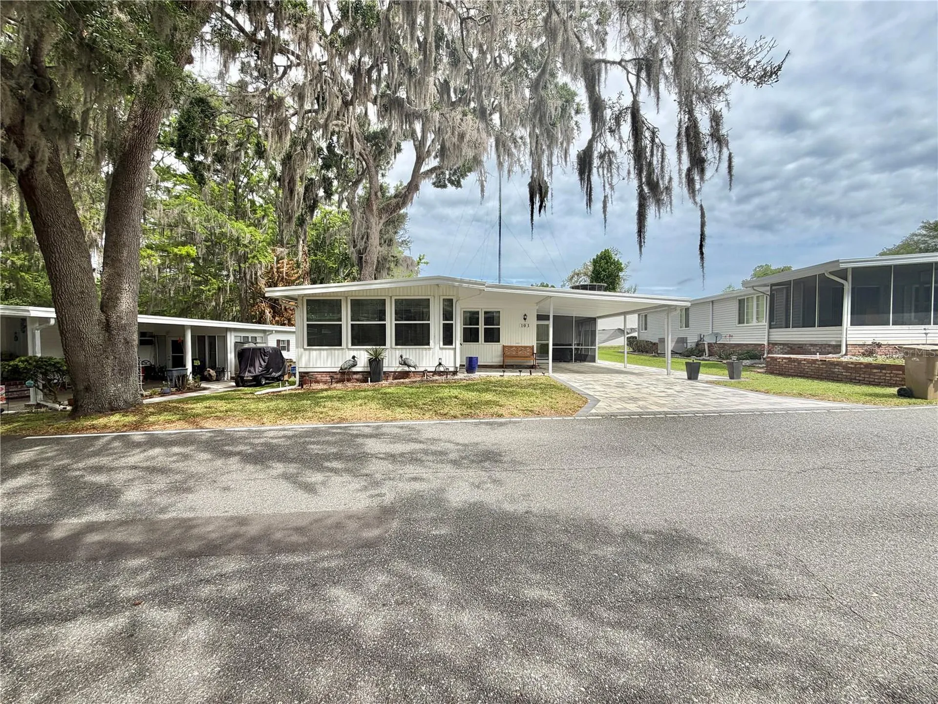 103 Royal Palm Drive Leesburg FL 34748