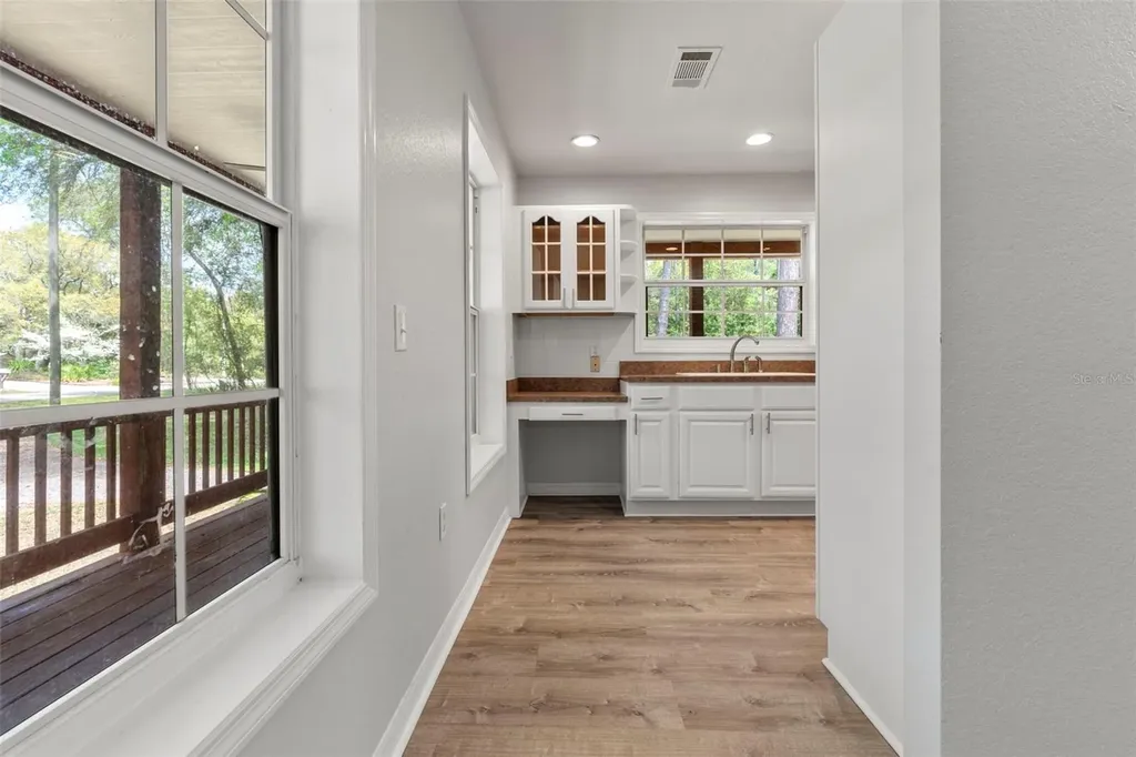 2150 Massachusetts Lanark Village FL 32323