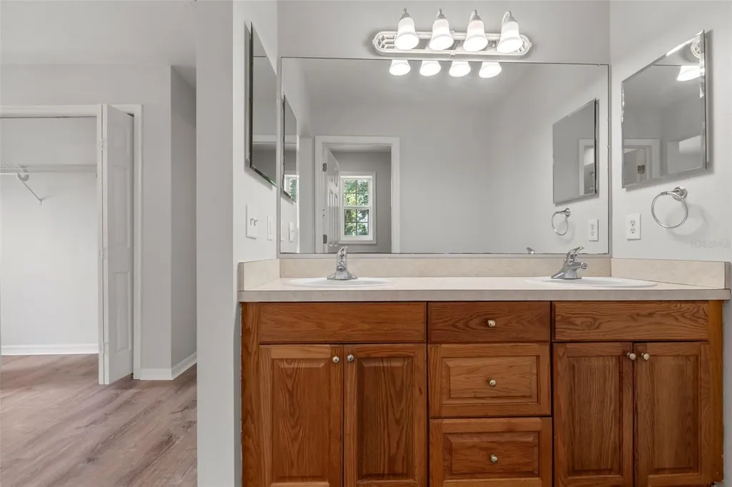 2150 Massachusetts Lanark Village FL 32323