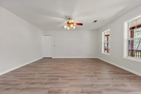 2150 Massachusetts Lanark Village FL 32323