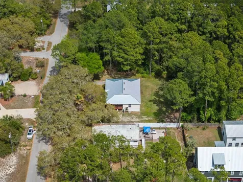 2150 Massachusetts Lanark Village FL 32323