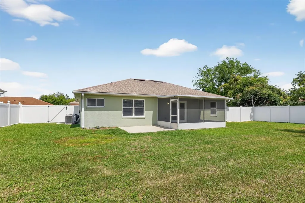 26 Wood Amber Lane Palm Coast FL 32164