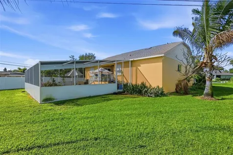 4301 52nd Avenue S St Petersburg FL 33711