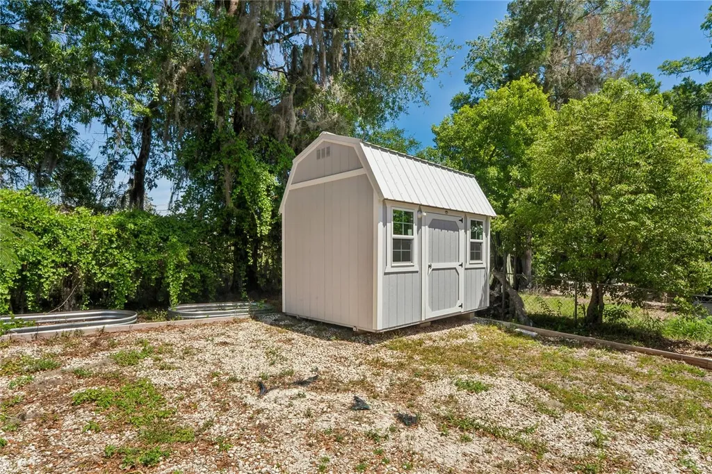 9366 Cr 649 Bushnell FL 33513