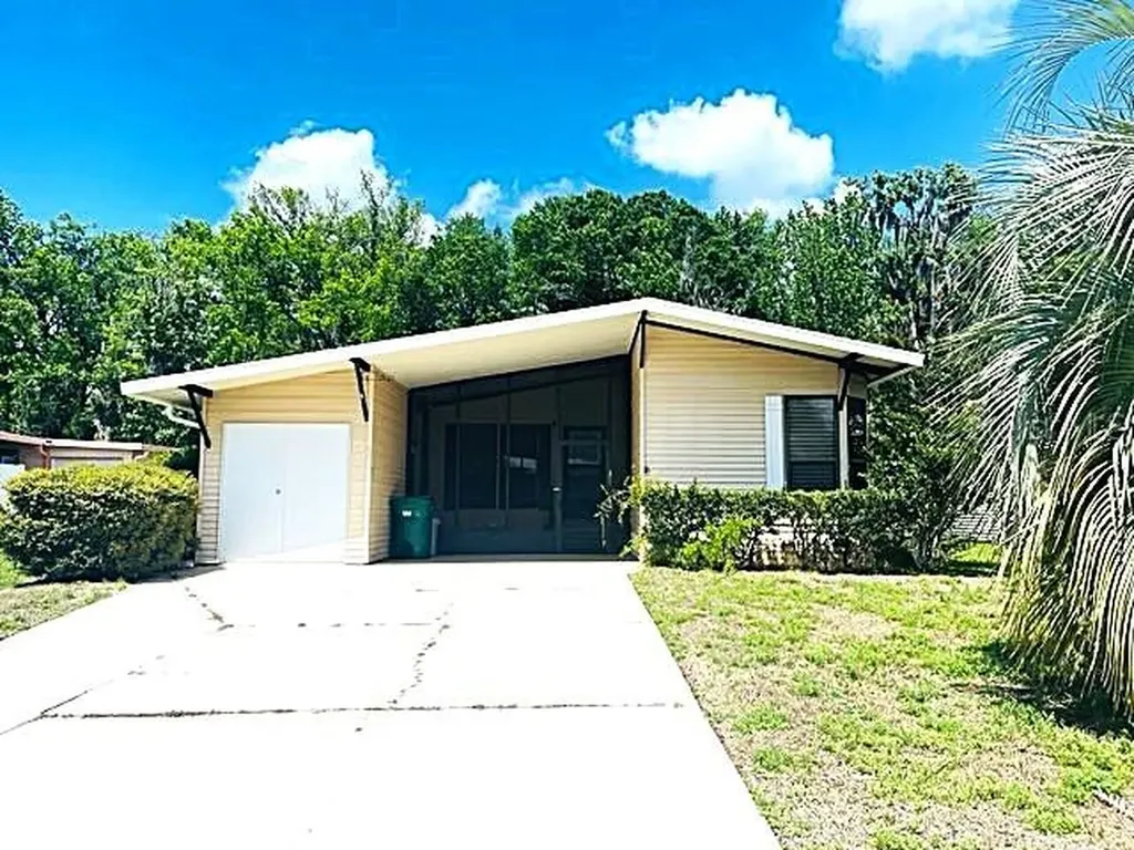 603 Robin Lane Wildwood FL 34785