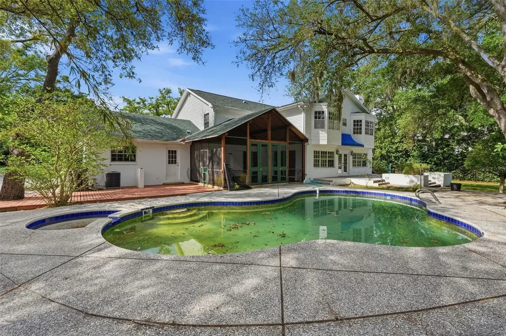 1840 Salem Court Dunedin FL 34698