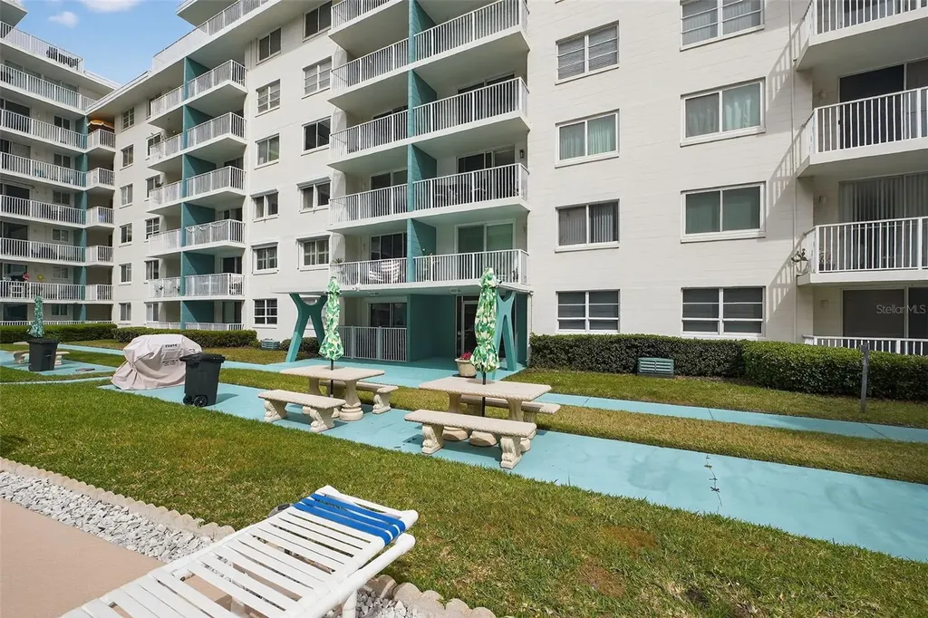 2727 N Atlantic Avenue Daytona Beach FL 32118