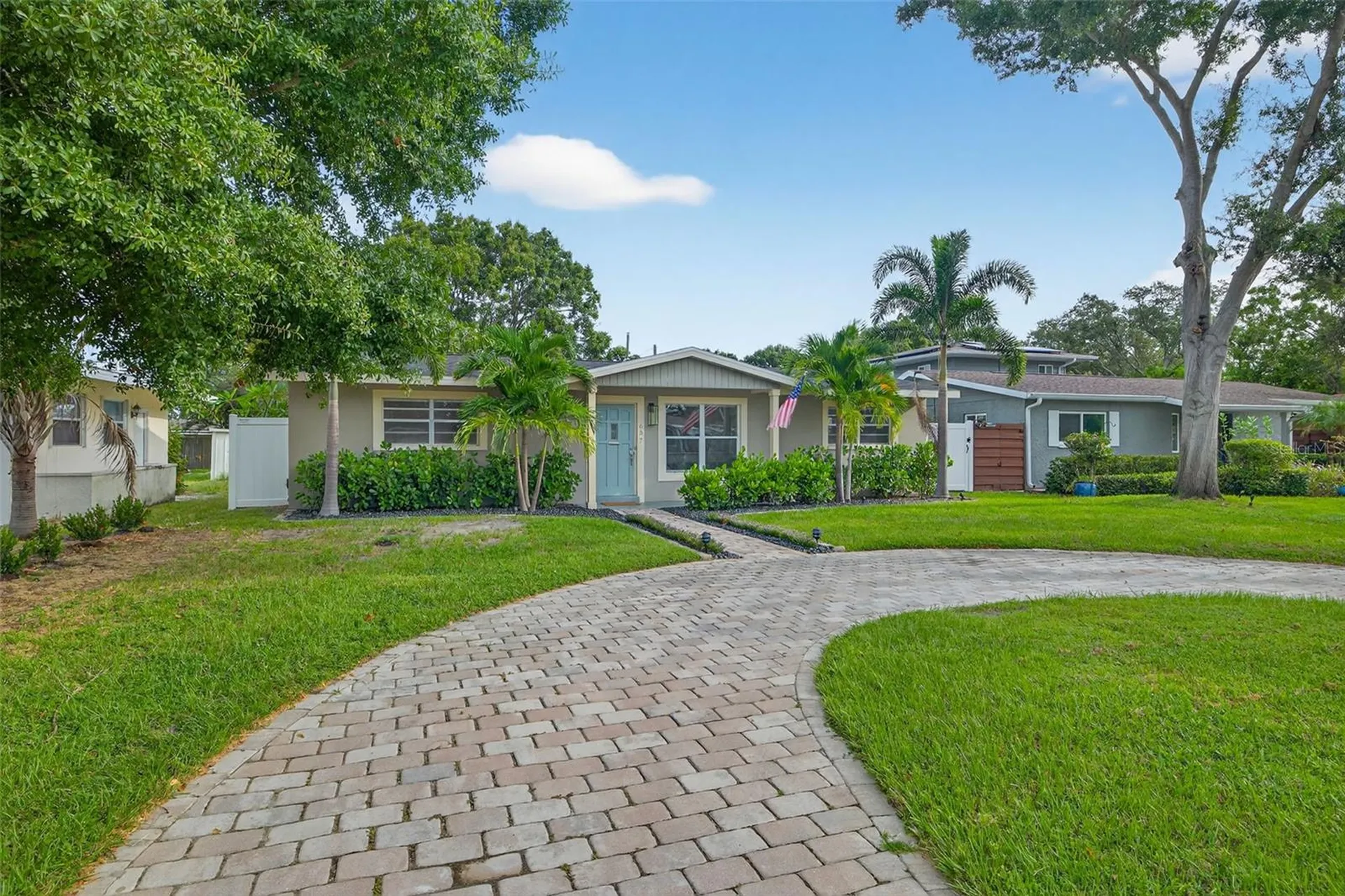 637 41st Avenue NE St Petersburg FL 33703