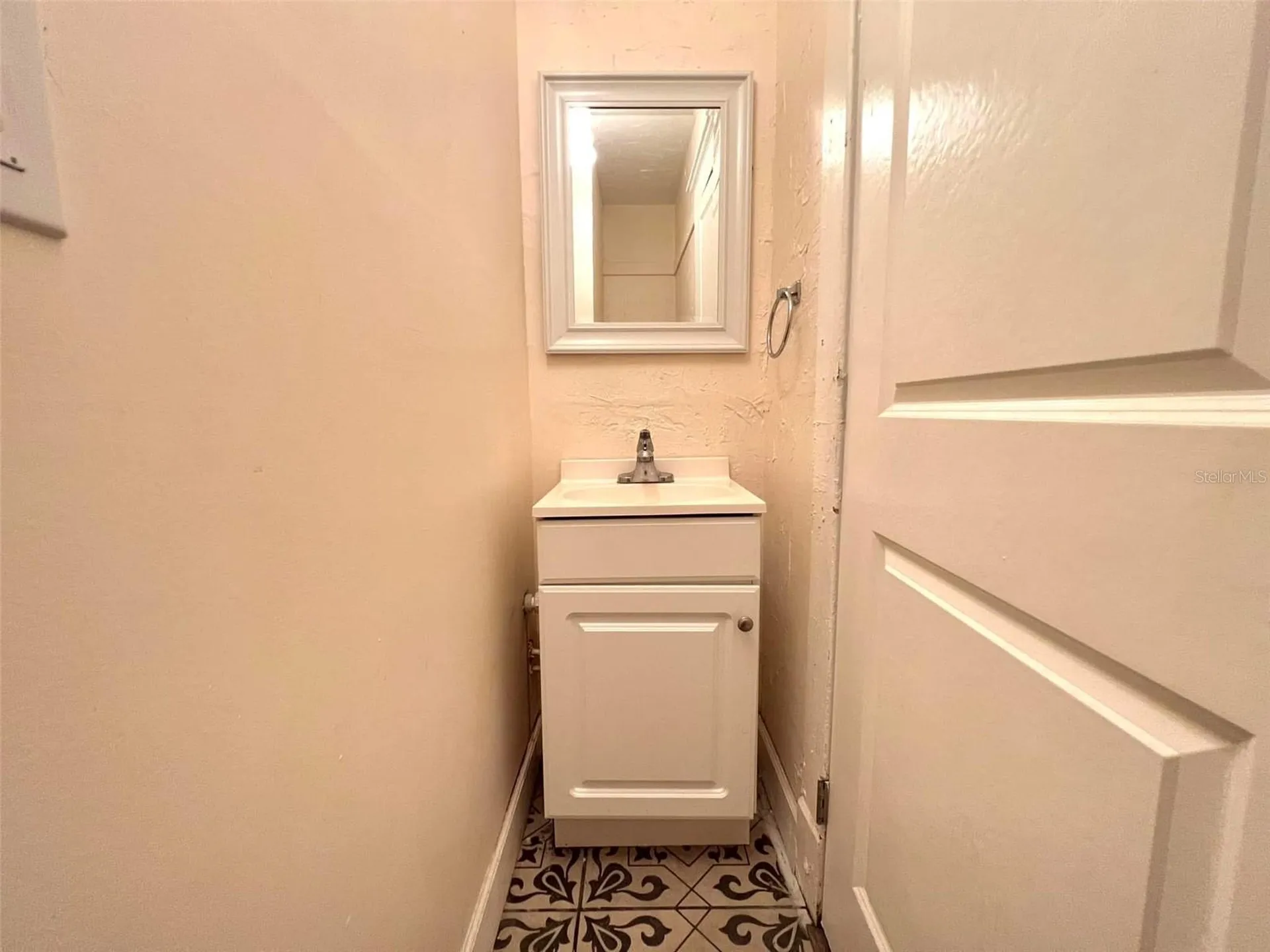 1529 12th Street S St Petersburg FL 33705