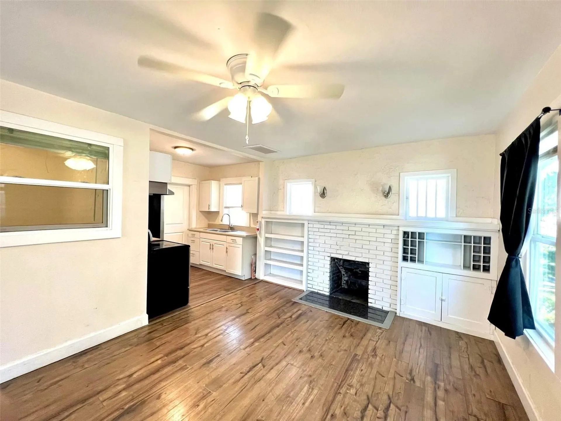 1529 12th Street S St Petersburg FL 33705