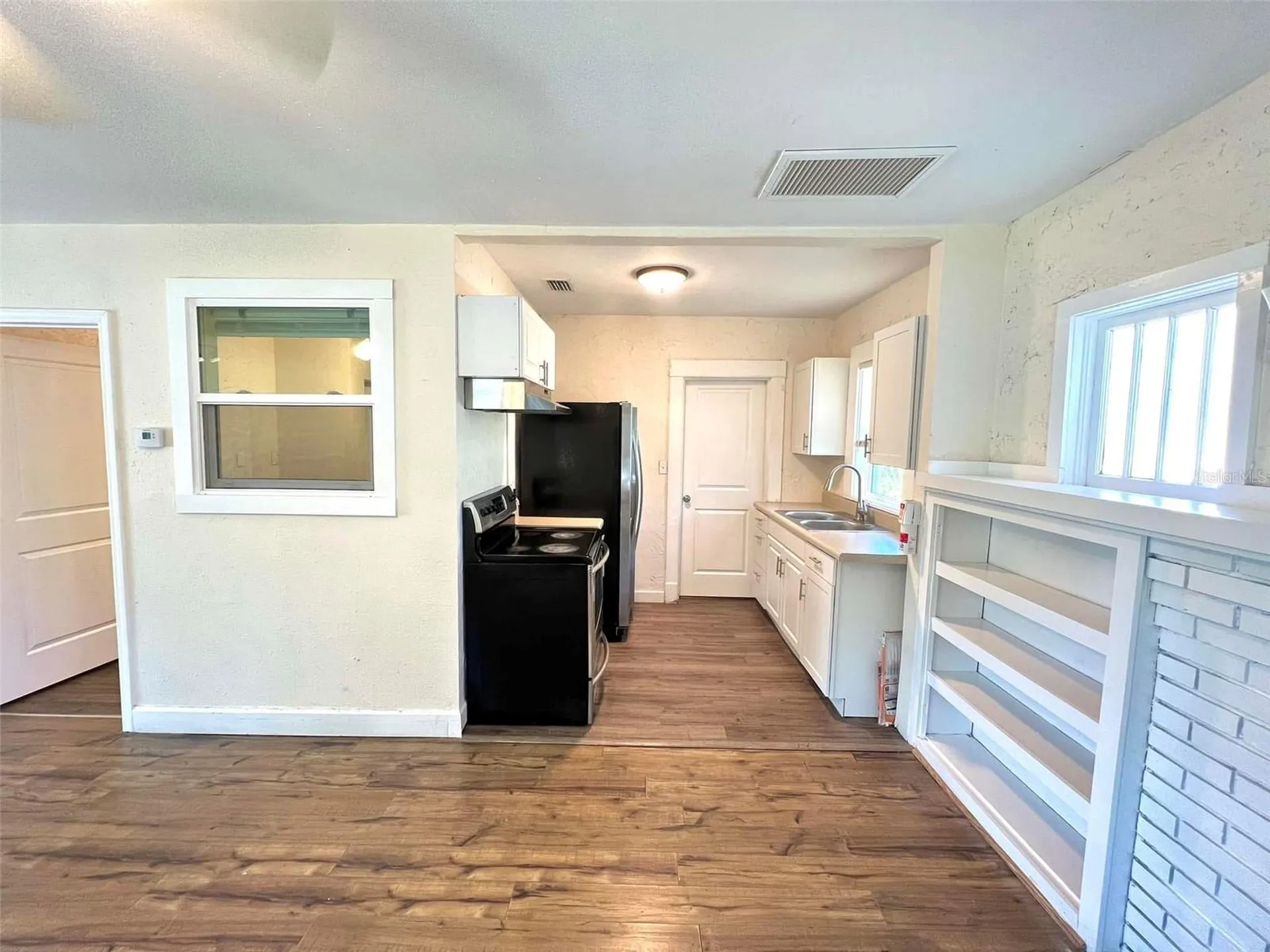 1529 12th Street S St Petersburg FL 33705