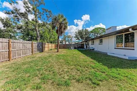 339 Suwanee Avenue Sarasota FL 34243