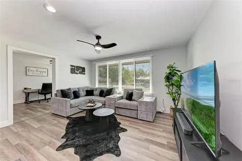 339 Suwanee Avenue Sarasota FL 34243