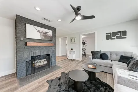 339 Suwanee Avenue Sarasota FL 34243