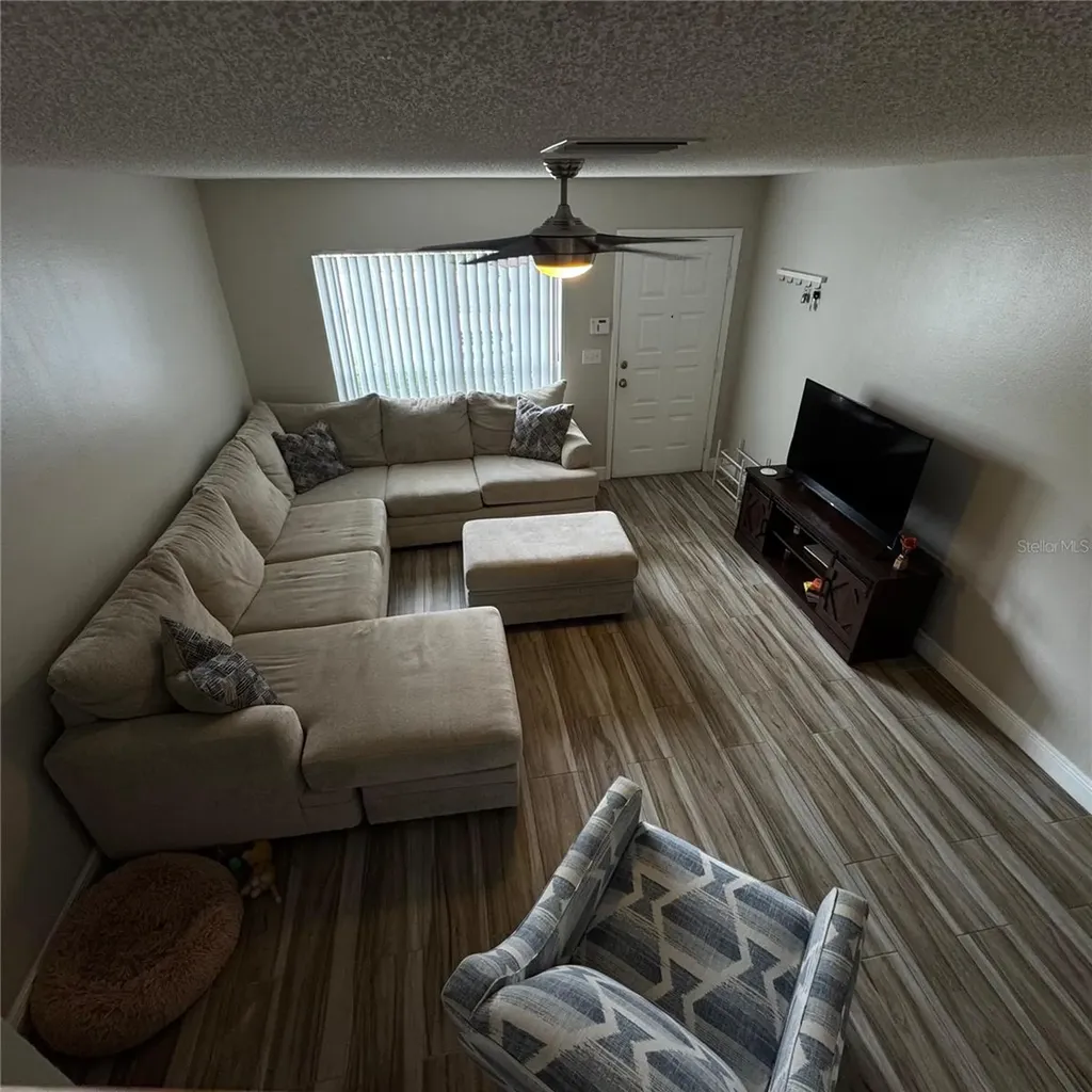 306 Kensington Lake Circle Brandon FL 33511