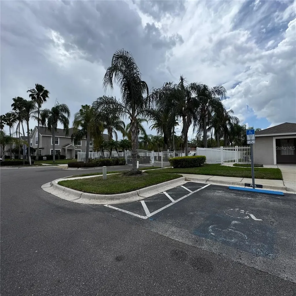 306 Kensington Lake Circle Brandon FL 33511