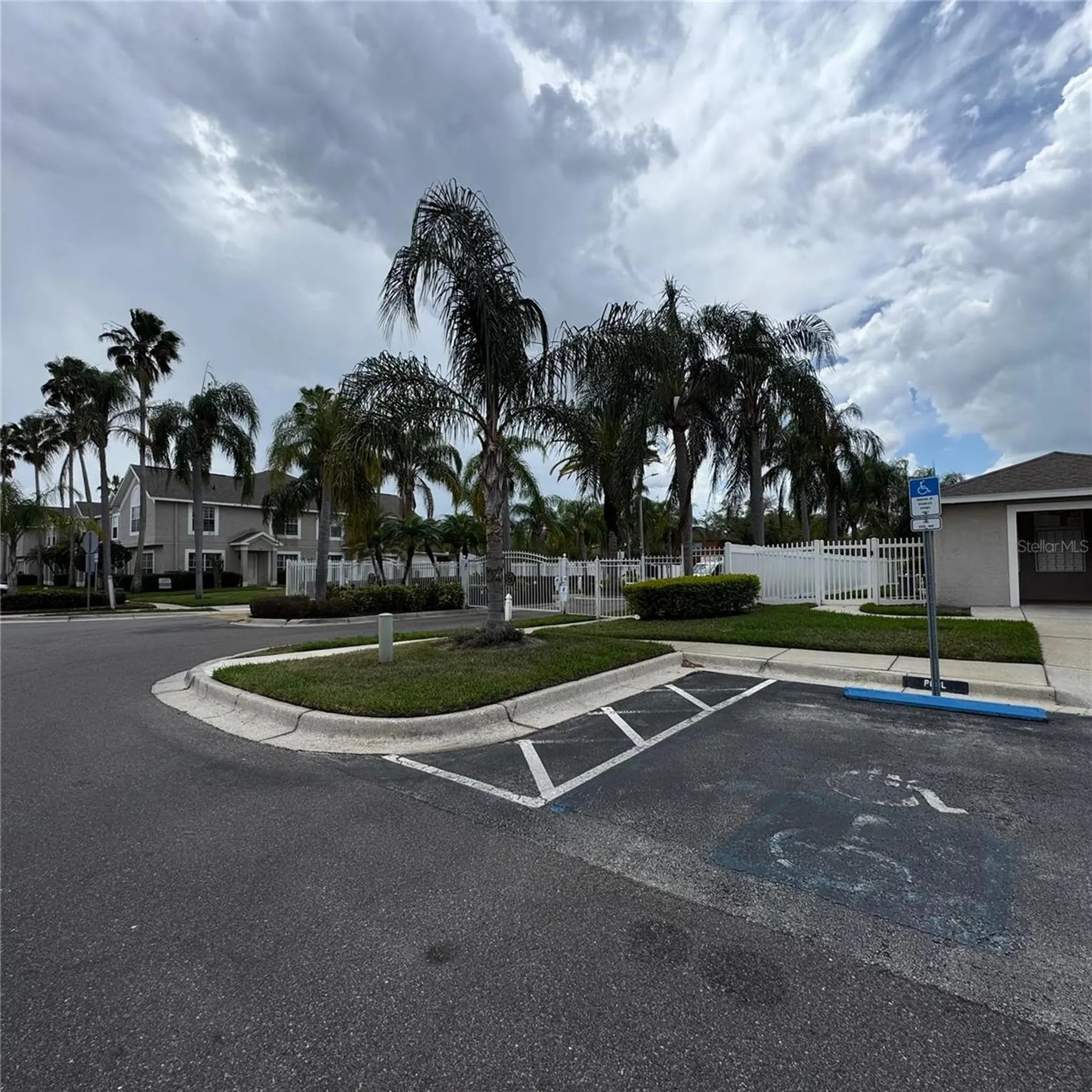 306 Kensington Lake Circle Brandon FL 33511
