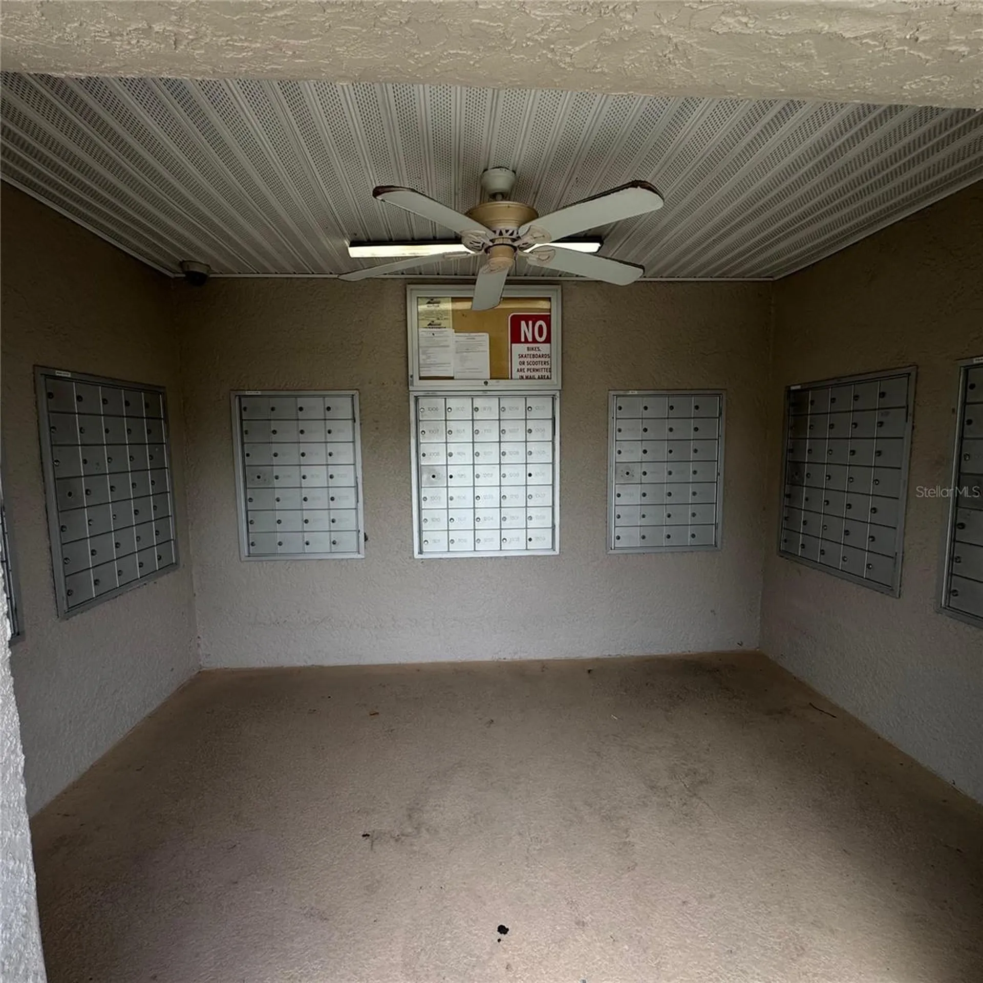 306 Kensington Lake Circle Brandon FL 33511