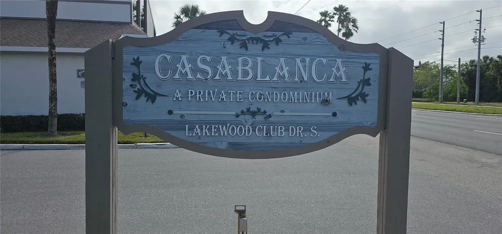 2025 Lakewood Club Drive S St Petersburg FL 33712