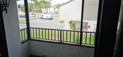 2025 Lakewood Club Drive S St Petersburg FL 33712