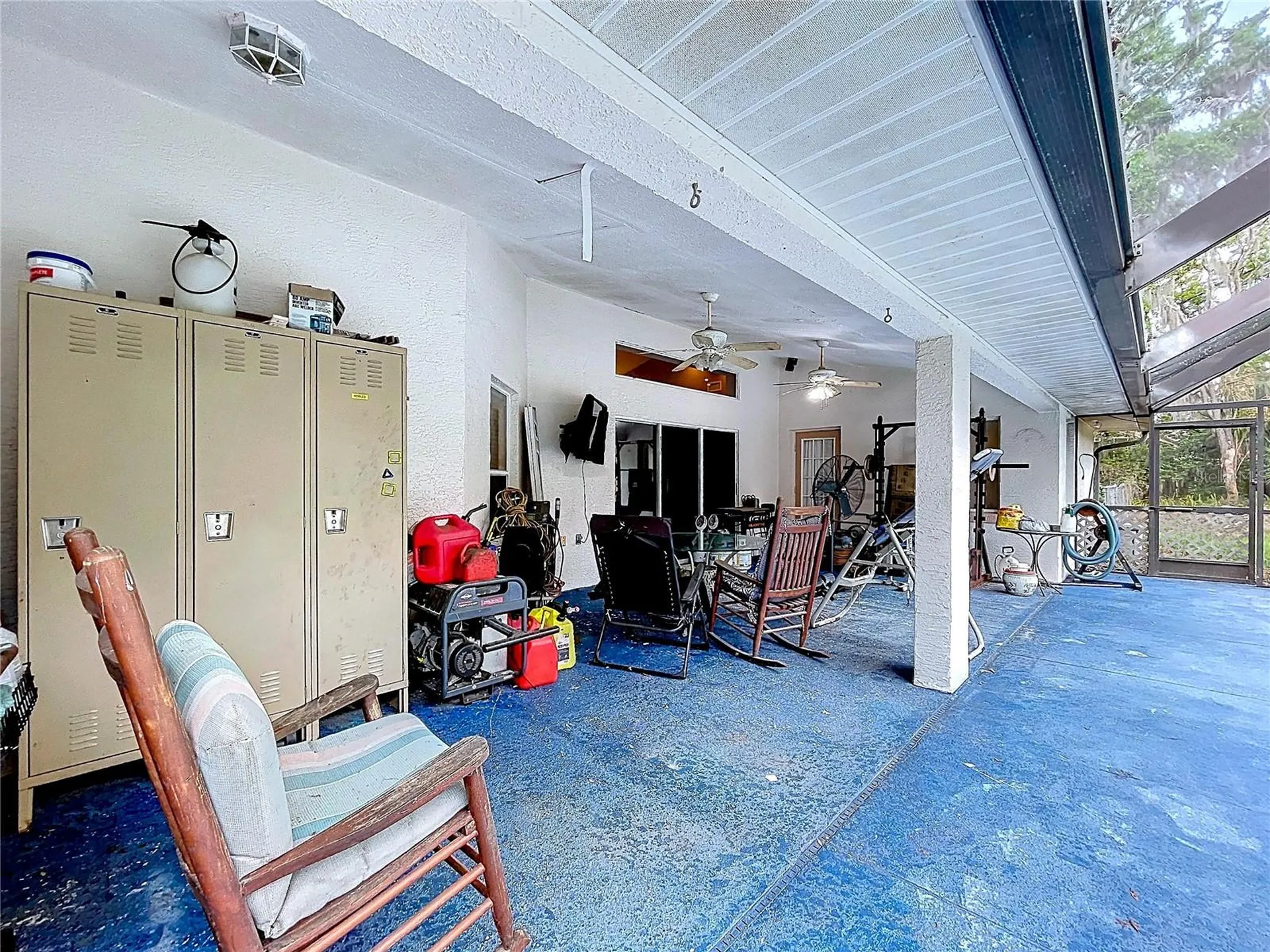 8402 Southwood Pines Street Lithia FL 33547