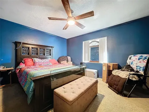 8402 Southwood Pines Street Lithia FL 33547